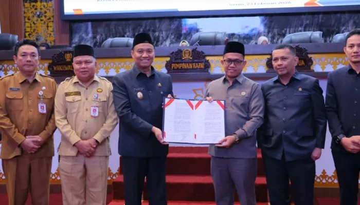 Paripurna DPRD Pekanbaru Bahas Ranperda Investasi dan APBD 2026