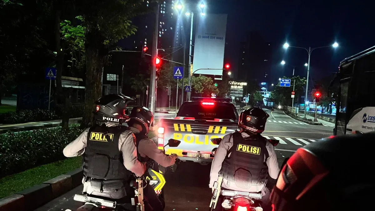 Patroli Dini Hari Baharkam Polri Sasar Titik Rawan Jaksel, Fokus Cegah Tawuran dan Kejahatan Jalanan