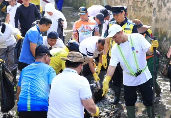 Pemko dan Pemprov Riau Satukan Aksi Goro, Targetkan Pekanbaru Kota ASRI dan Bebas Banjir
