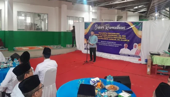 Safari Ramadan di Tenayan Raya, Pemko Pekanbaru Kucurkan Bantuan Masjid dan Internet Gratis