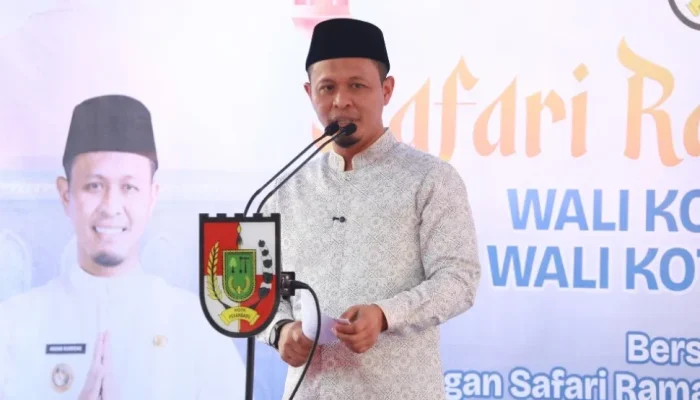 Wako Pekanbaru Fokus Banjir, Sampah, dan Infrastruktur Saat Safari Ramadan