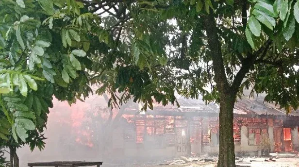 8 Kontrakan di Pasar Teleng Pekanbaru Ludes Terbakar, Isu Permukiman Rawan Kebakaran Menguat