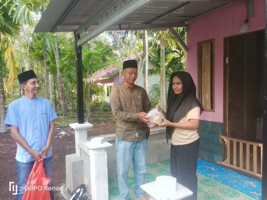 Ketuk Pintu Rumah Warga, PPDI Bantan Tebar Takjil Ramadan untuk Lansia dan Kaum Dhuafa