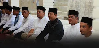 Safari Ramadan di Rambah Hilir, Wabup Poti Salurkan Bantuan dan Tampung Aspirasi Warga