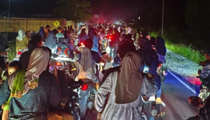 Pawai Takbir Mengkapan Meriah, Pemuda dan Warga Bersatu Sambut Idulfitri
