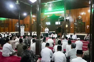 Safari Ramadan di Kunto Darussalam, Plt Gubernur Riau Janji Perbaiki Jalan Provinsi Sebelum Lebaran