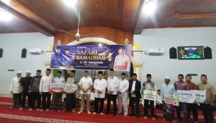 Safari Ramadan Gubernur Riau, BPJS Ketenagakerjaan Dumai Serahkan Santunan Rp161 Juta kepada Ahli Waris
