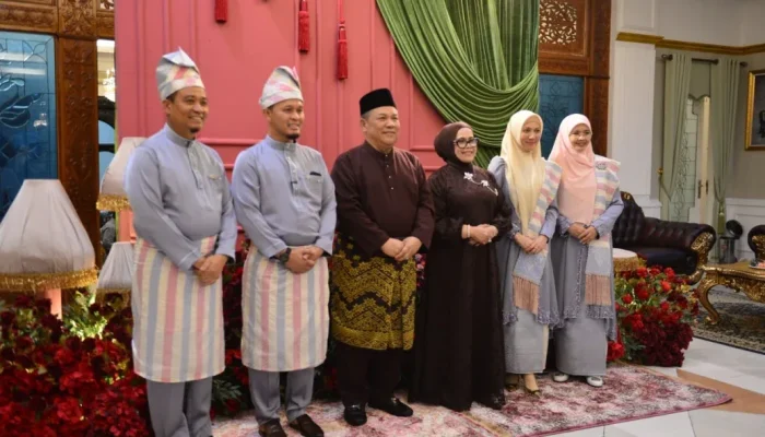 Silaturahmi Idulfitri, SF Hariyanto Perkuat Kedekatan dengan Warga Riau