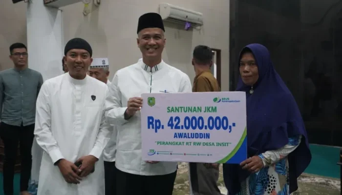 BPJS Ketenagakerjaan Serahkan Santunan Kematian Rp84 Juta untuk Dua Ahli Waris di Kep. Meranti