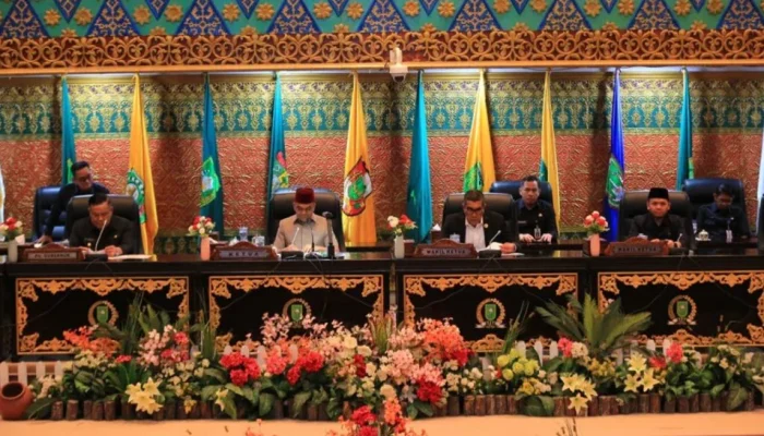 DPRD dan Pemprov Riau Sepakati Rekomendasi LKPJ 2025