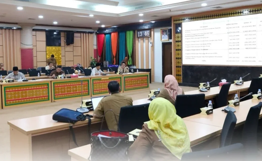 DPRD Riau Setujui Lanjut Ranperda Perlindungan Perempuan (8)