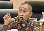 Harga Plastik Melonjak, DPR Soroti Dampak Gejolak Global ke UMKM