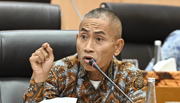 Harga Plastik Melonjak, DPR Soroti Dampak Gejolak Global ke UMKM