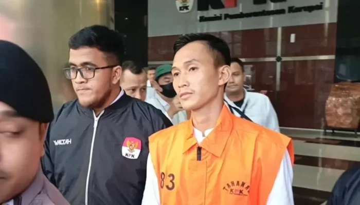 KPK Resmi Tahan Ajudan Gubernur Riau Nonaktif, Marjani Klaim Namanya Dicatut