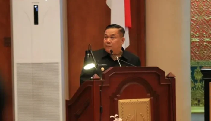 Plt Gubernur Riau Ajak Perempuan Terus Berdaya di Momentum Hari Kartini