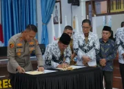 Polres Siak-PGRI Teken MoU Tekankan Perlindungan Hukum Guru