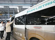 Presiden Prabowo Resmikan Pabrik Kendaraan Listrik VKTR di Magelang