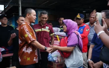 Wali Kota Pekanbaru Tinjau Kebakaran Jalan Abadi