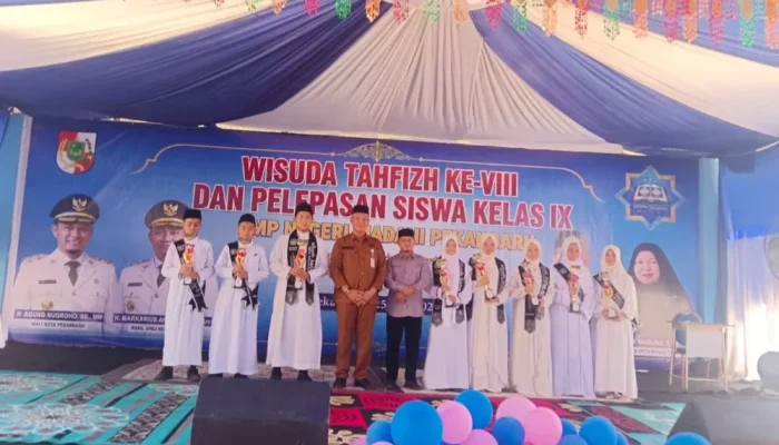 115 Siswa SMPN 41 Madani Pekanbaru Diwisuda Tahfiz, Ada Hafal 27 Juz