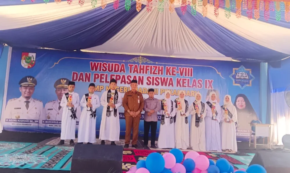 115 Siswa SMPN 41 Madani Pekanbaru Diwisuda Tahfiz, Ada Hafal 27 Juz