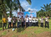Polsek Tandun dan Warga Tanam Jagung Pipil di Lahan 1 Hektar