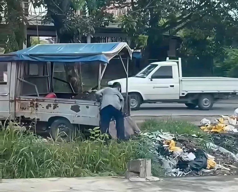 TRC 112 Pekanbaru Turun Cepat Tindak Laporan Penimbunan Parit di Jalan Riau Ujung