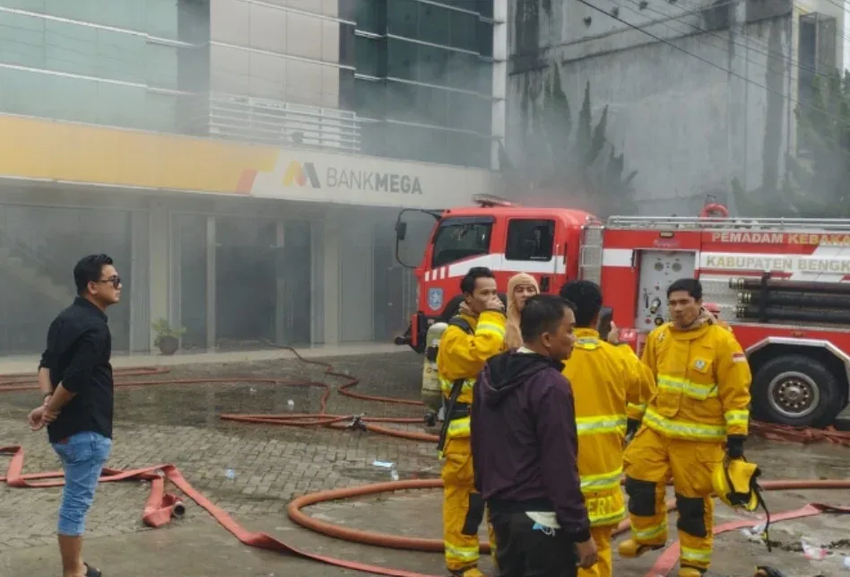Bank Mega Duri Terbakar, Polisi Selidiki Penyebab Kebakaran