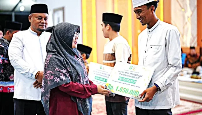 Afni Lepas Kafilah MTQ Siak, Bonus Naik 10 Persen dan Hadiah Umrah Tetap Jalan