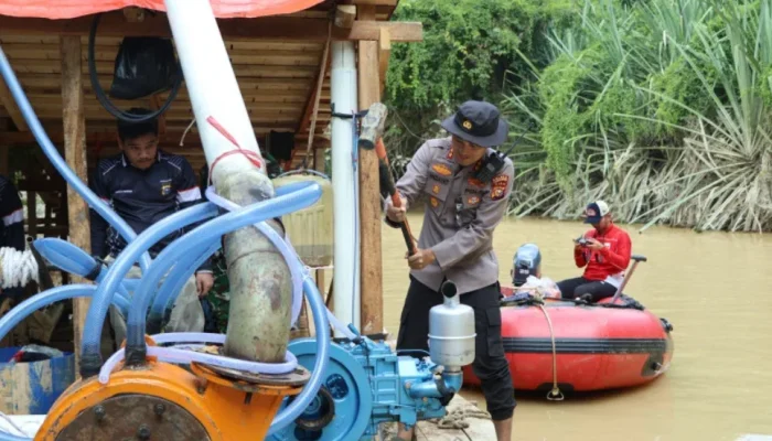 Operasi Besar di Sungai Kuantan, Tim Gabungan Musnahkan 145 Rakit PETI