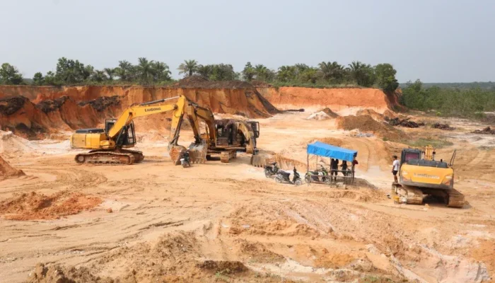 Pemprov Riau Hentikan Aktivitas Dua Tambang Ilegal di Kampar