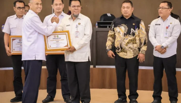 PPID Utama Pemko Pekanbaru Raih Predikat Informatif di KI Riau Award 2025