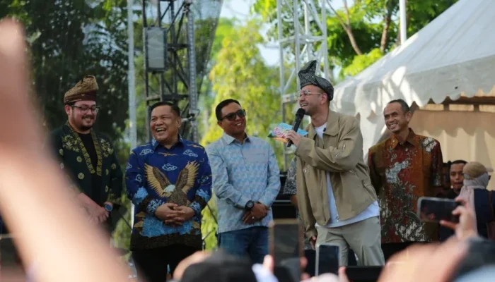 Ribuan Warga Padati RANS Carnival Riau, Raffi Ahmad dan Nagita Jadi Magnet Acara