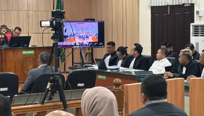 Saksi Ahli: Gubernur Tak Bisa Dipidana Hanya Karena Tenaga Ahli Terlibat Kejahatan