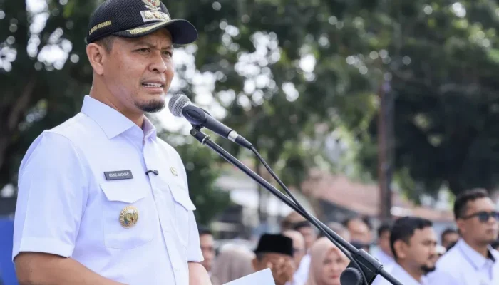 Satu ASN Satu RW Pekanbaru Resmi Jalan, Wako Agung Minta Petugas Jemput Masalah Warga