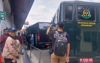 Enam Tahanan Kejari Pekanbaru Kabur Saat Dibawa ke PN, Empat Ditangkap