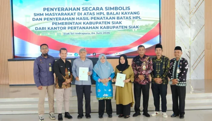 20 Tahun Menunggu, Warga Balaikayang Akhirnya Terima Sertifikat Hak Milik
