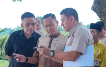 Agung Nugroho Tinjau Bantaran Sungai