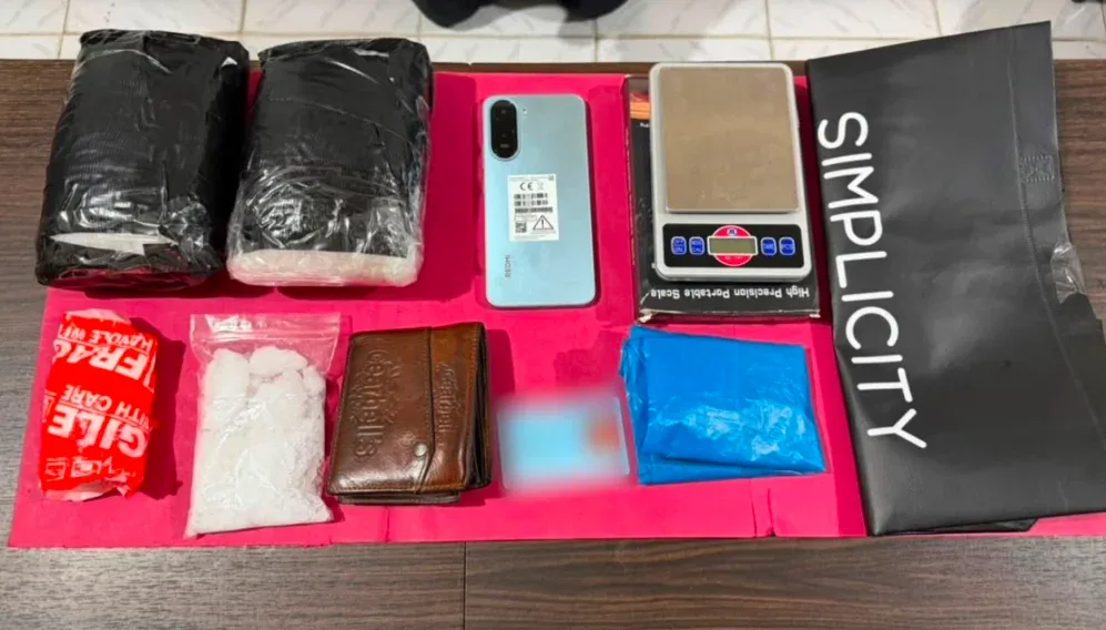 Kurir Sabu 2,2 Kilogram di Bandara SSK II Pekanbaru Ditangkap