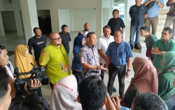 Wako Ancam Putus Kontrak Revitalisasi Pasar Bawah Pekanbaru