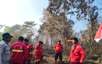 Manggala Agni Tetap Kibarkan Merah Putih di Tengah Karhutla Riau