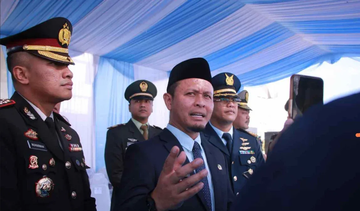 Pemko Pekanbaru Siapkan HP untuk Ketua RT/RW