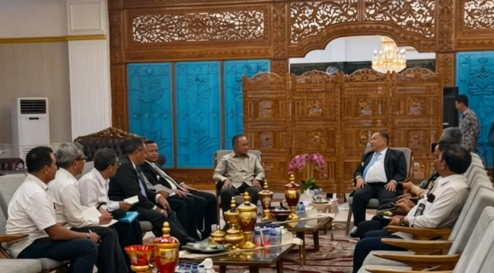 SF Hariyanto Usulkan Jembatan Siak V ke Menteri PU
