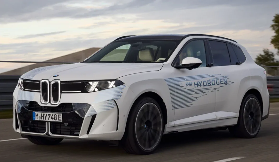 BMW iX5 Plug-in Hybrid dan Hidrogen Masuki Pengujian