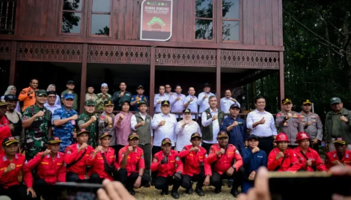 Di Hadapan Menteri Kehutanan, Bupati Hj. Kasmarni Ungkap Strategi Jaga Gambut Bengkalis