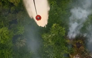 Lanud Roesmin Nurjadin, water bombing, Karhutla Riau, pemadaman karhutla, BMKG Pekanbaru