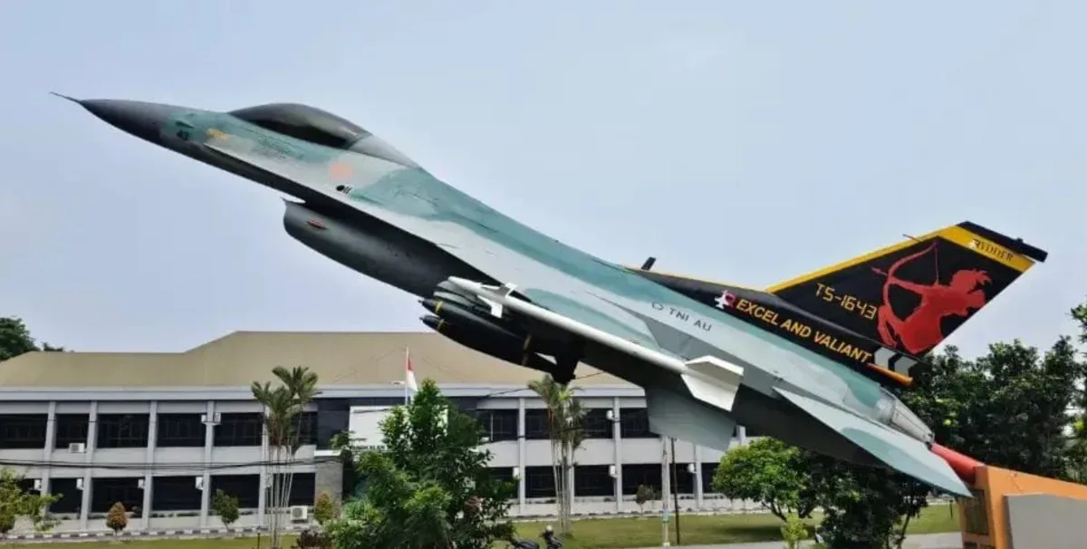 Monumen F-16 Lanud Roesmin Nurjadin Dipercantik Punya Wajah Baru