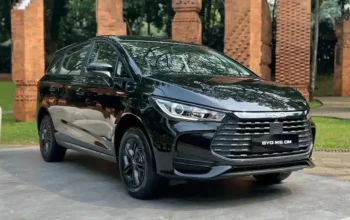 Produksi Lokal BYD M6 dan Atto 1 di Indonesia Percepat Pasokan Tanpa Ubah Harga