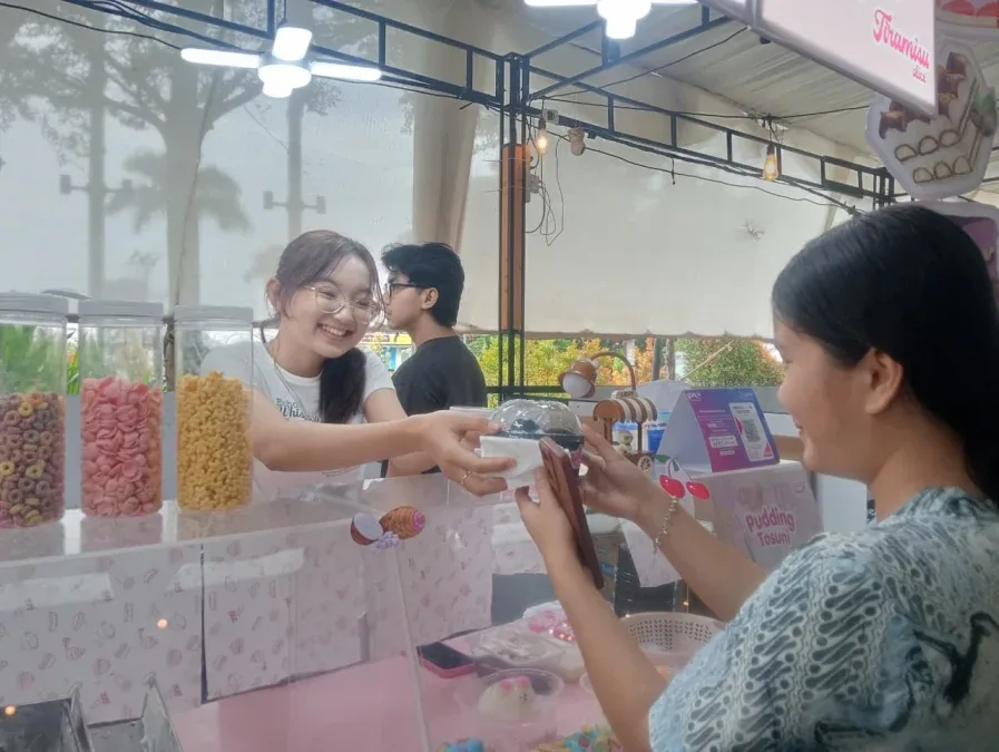 Tiramisu Slice Bengkel Dessert Hadir di Living World Pekanbaru, Laris Diburu Pengunjung