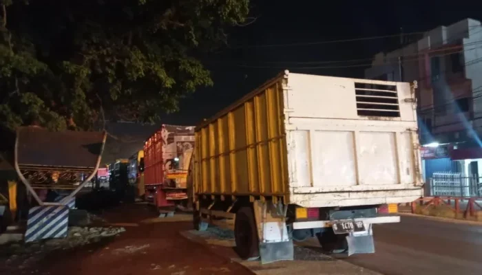 Pertalite dan Solar Menghilang, Pringsewu Lumpuh oleh Antrean SPBU! Di Mana Pengawasan Pemerintah dan Keberanian Aparat?