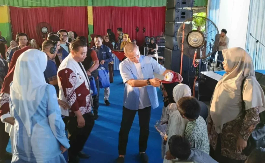 Seragam Sekolah Gratis Pekanbaru untuk 19.900 Siswa
